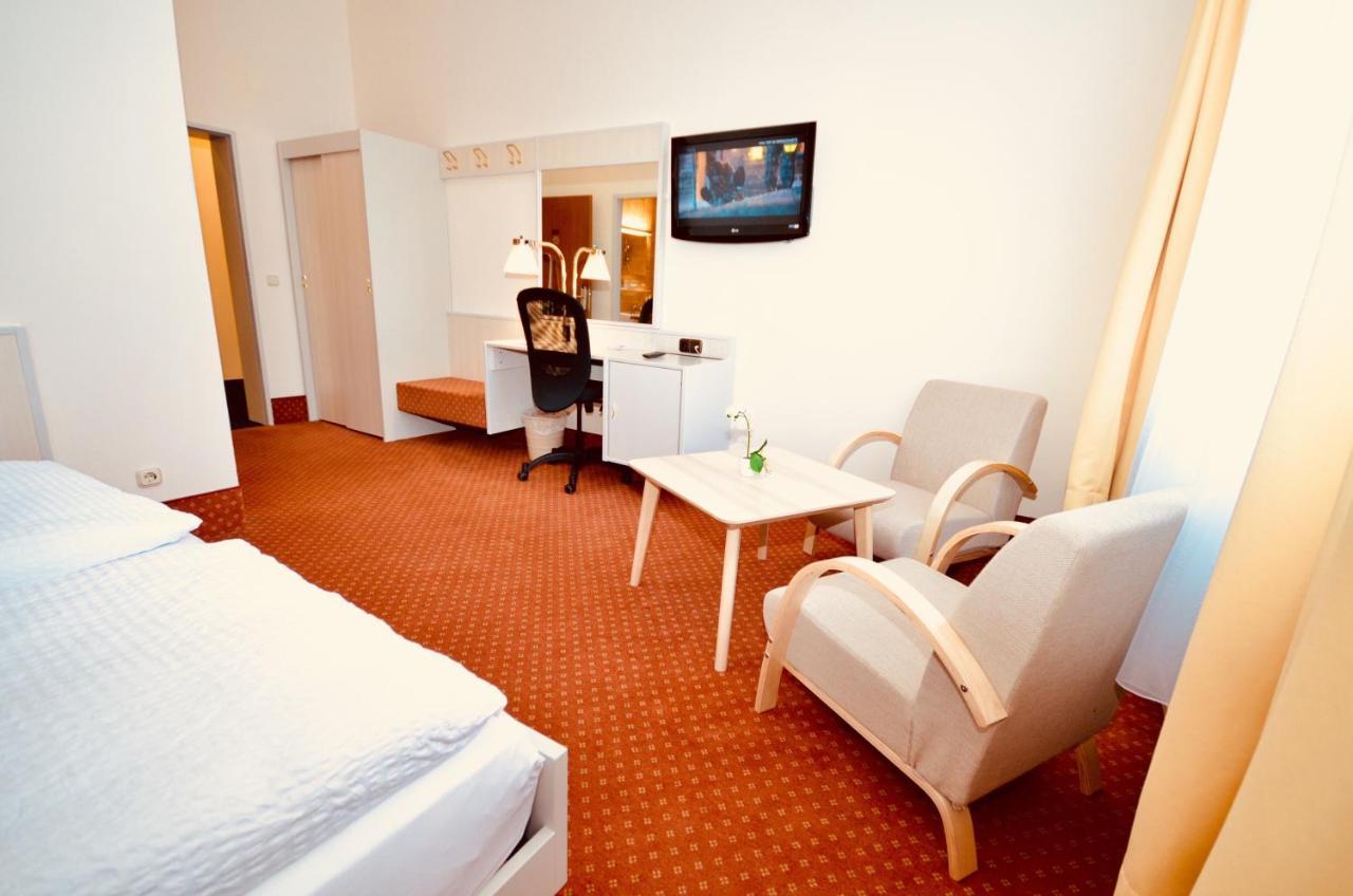 Cityhotel Илцен Екстериор снимка